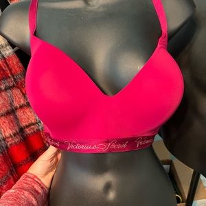 Victoria’s Secret 34 DDD Beautiful deep pink, Racer Back Bra